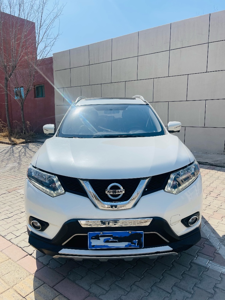 包頭16年日產奇駿1