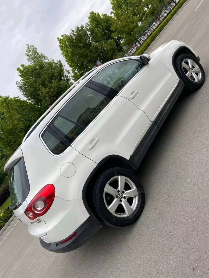 成都11年大众途观7