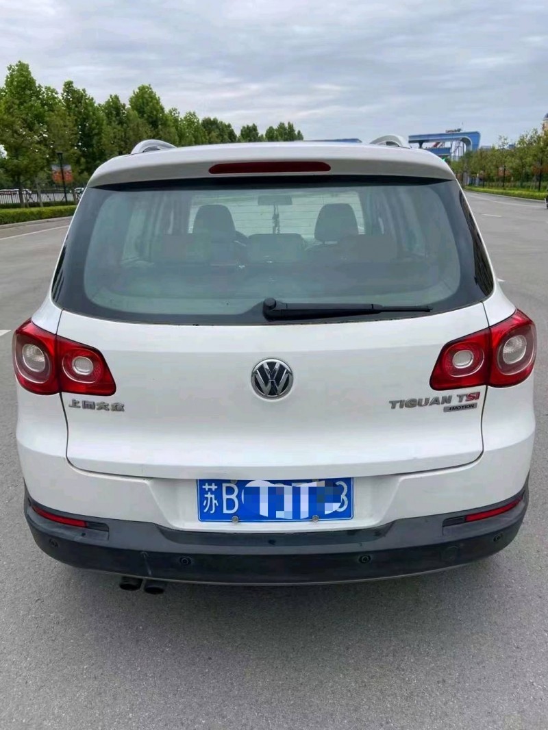 成都11年大众途观8