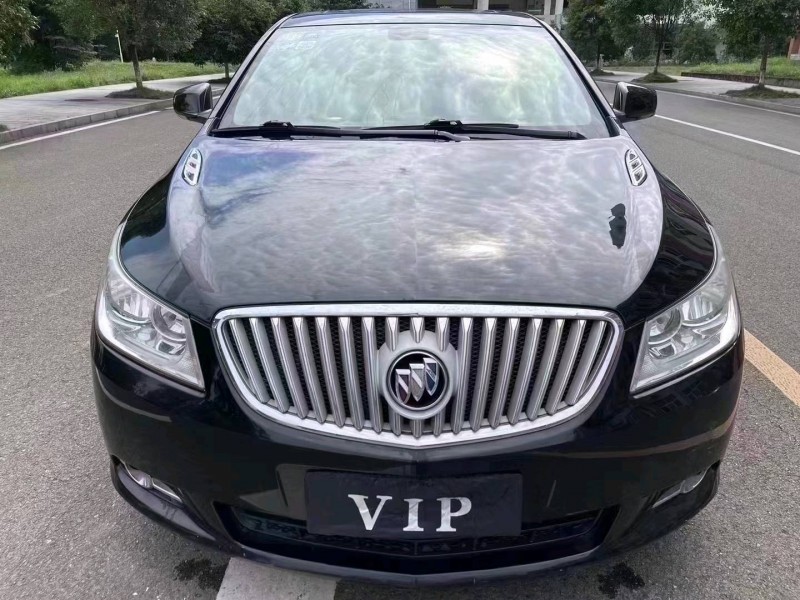 泸州13年别克君越1