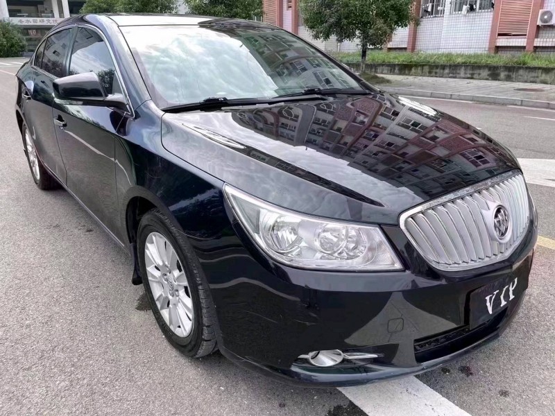 泸州13年别克君越2