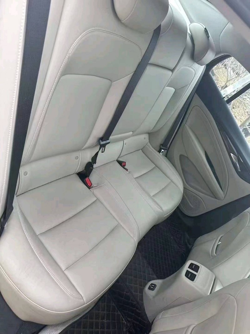 深圳22年别克君威3