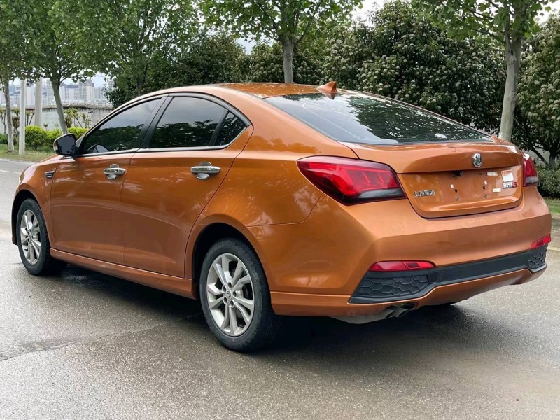 徐州17年别克威朗8