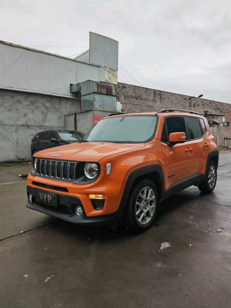 中山21年Jeep自由侠2