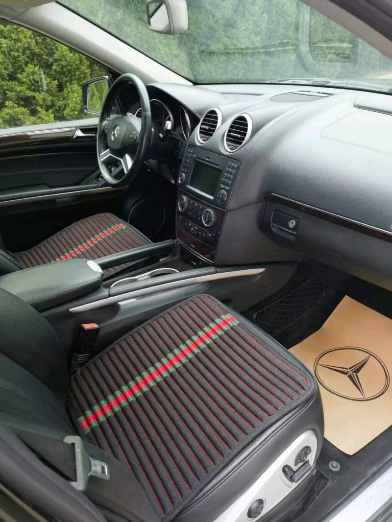 东营11年奔驰GL7