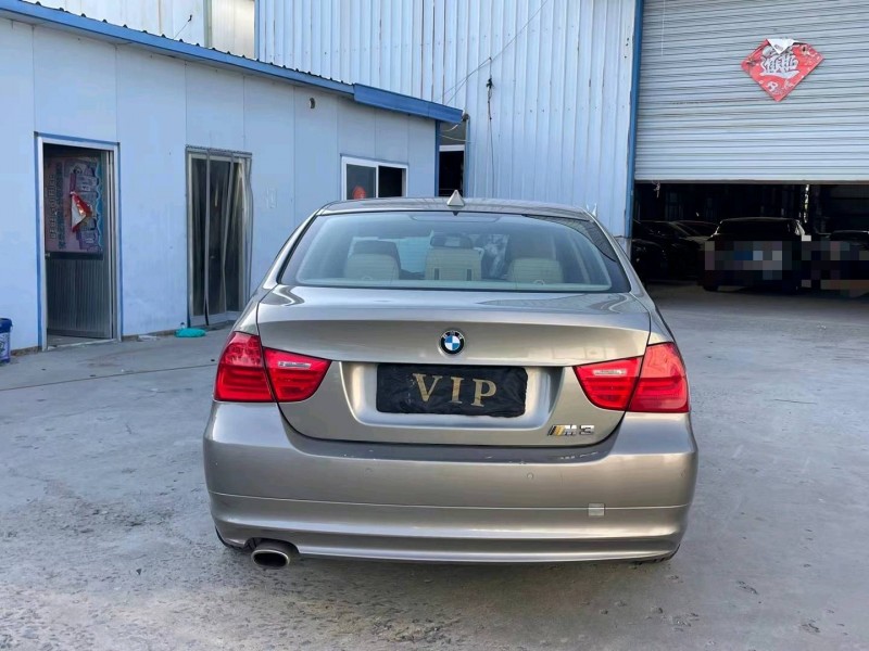 济宁11年宝马3系9