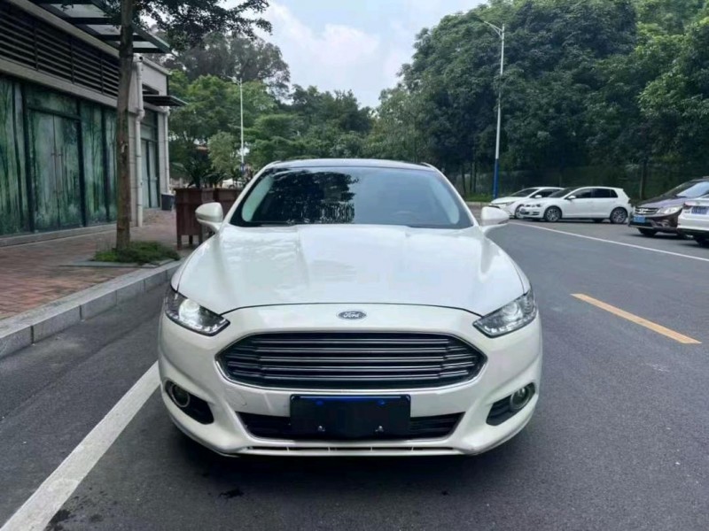 珠海15年福特蒙迪欧1