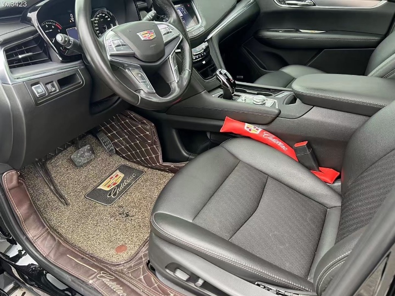 东莞20年凯迪拉克XT52