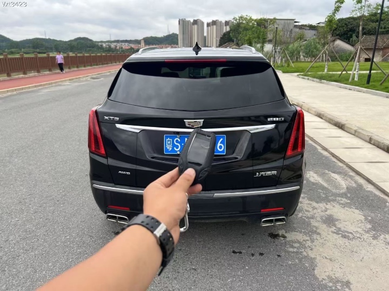 东莞20年凯迪拉克XT58