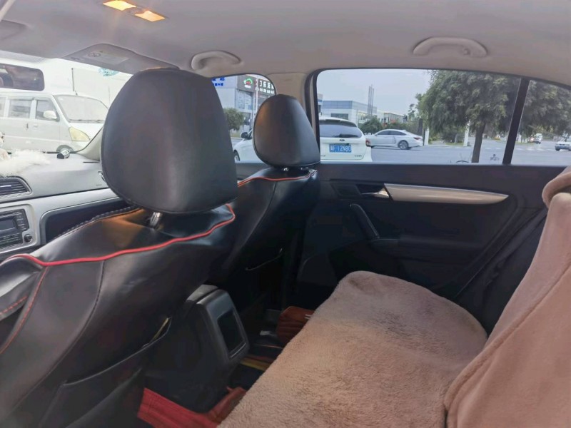 保定16年大众朗逸5