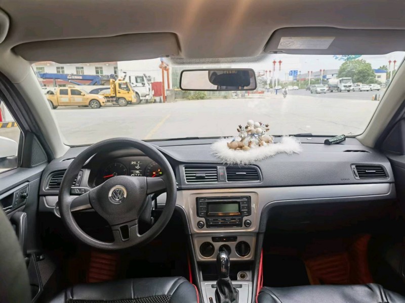 保定16年大众朗逸6