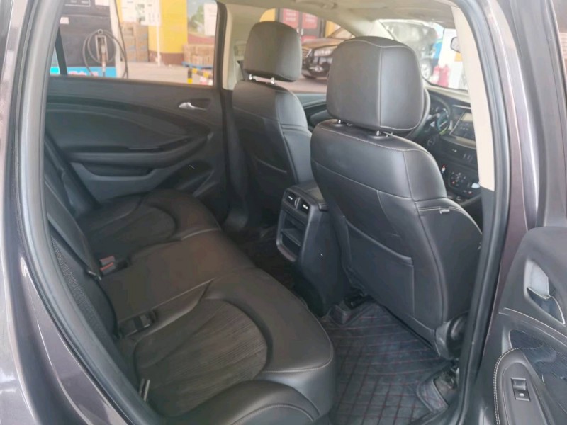 保定17年别克昂科威4