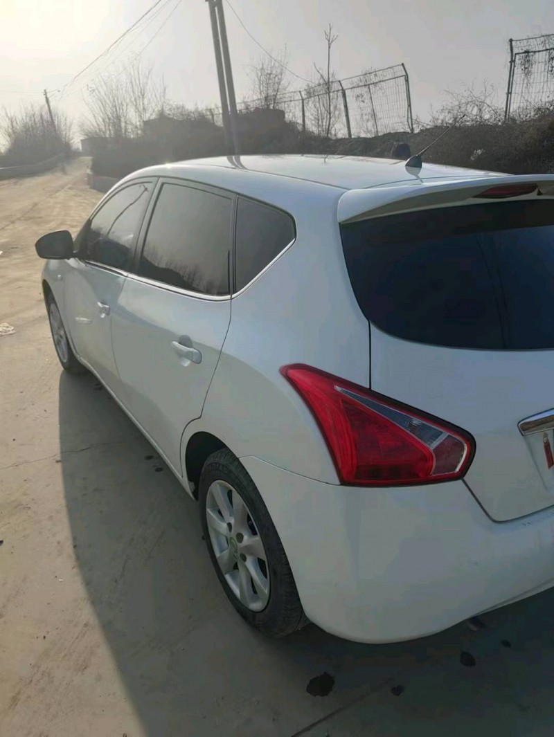 保定12年日产骐达9