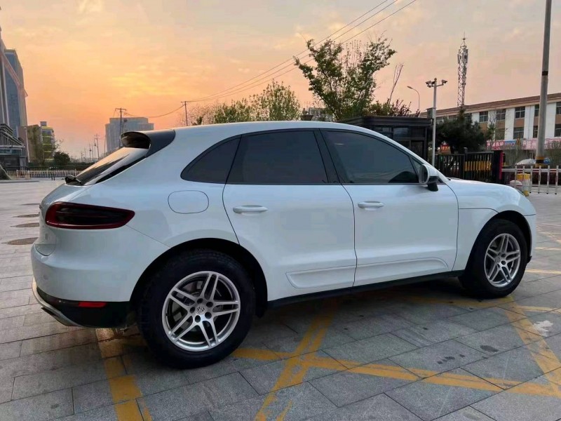 枣庄17年保时捷Macan7