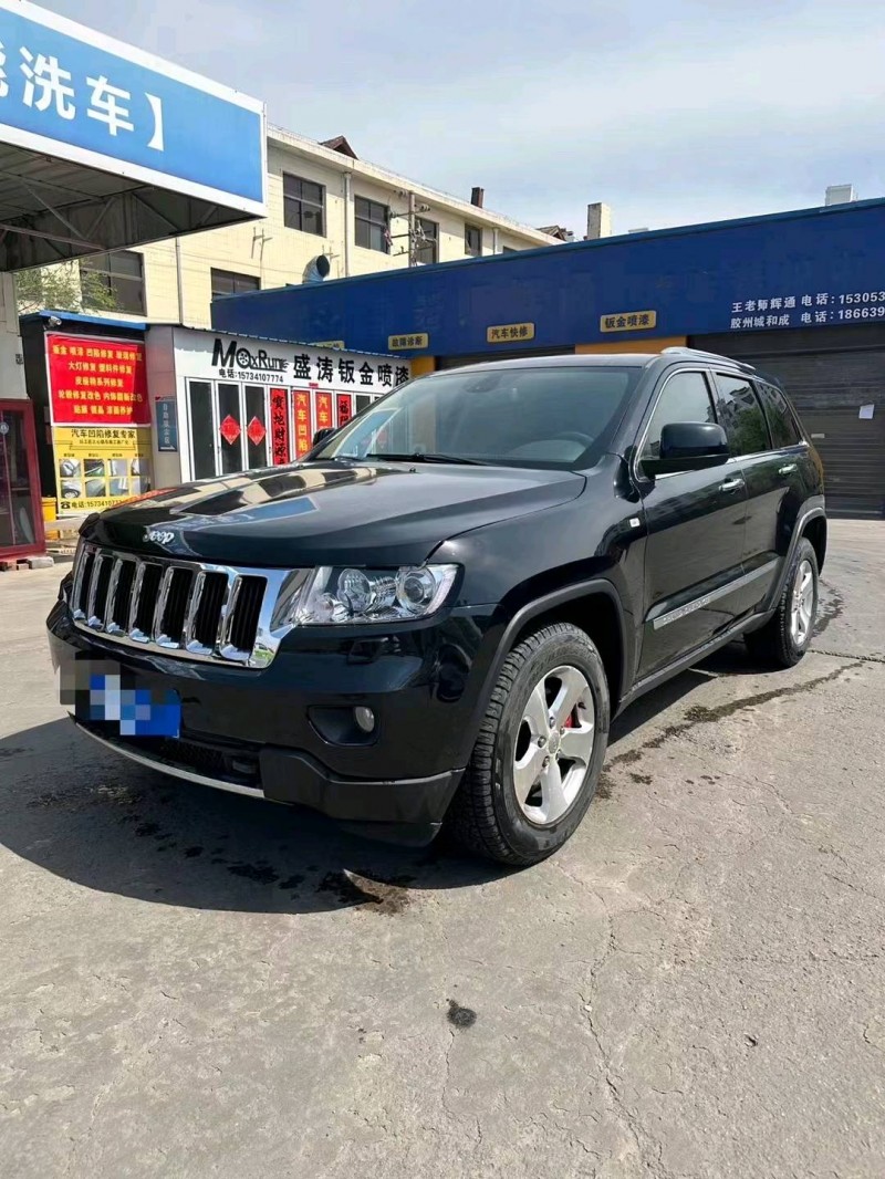 青岛11年Jeep大切诺基2