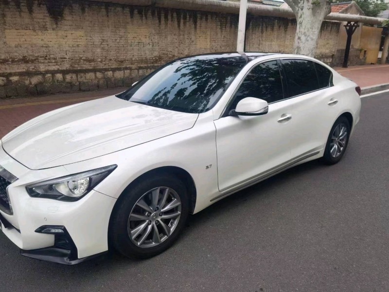青岛18年英菲尼迪Q50L8