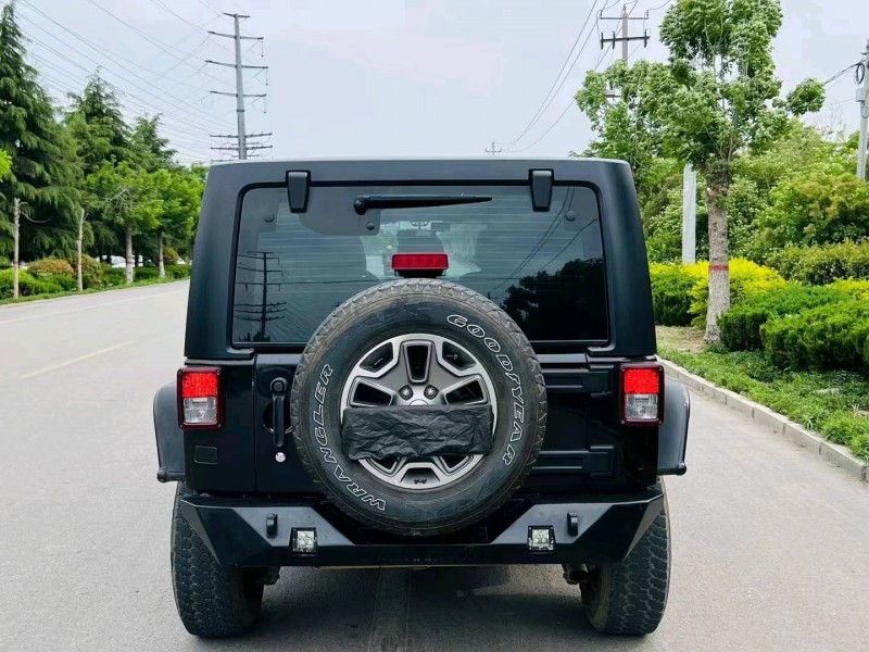 枣庄18年Jeep牧马人5
