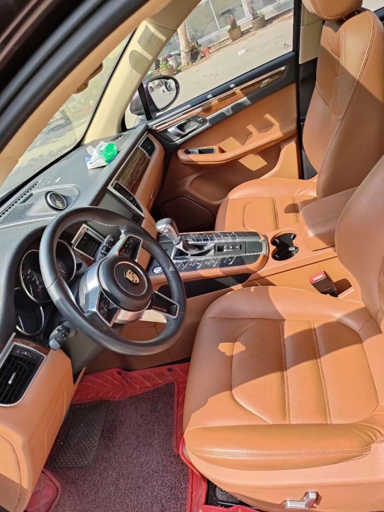 青岛17年众泰SR96