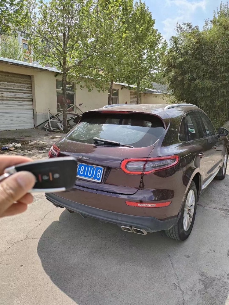 青岛17年众泰SR94