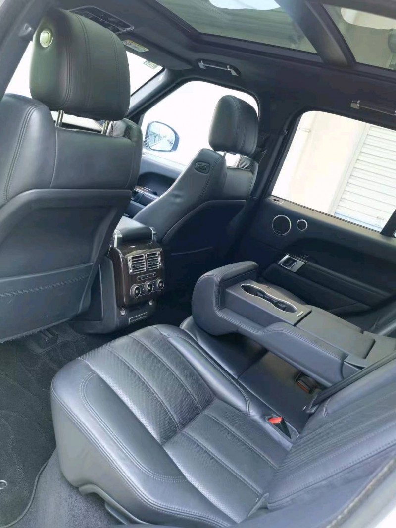 淄博14年路虎揽胜行政9