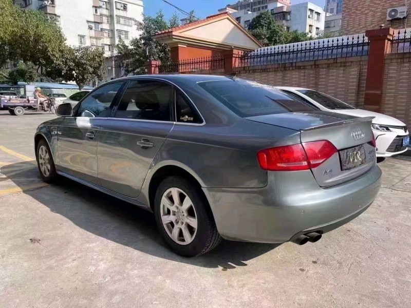 深圳10年奥迪A4L6