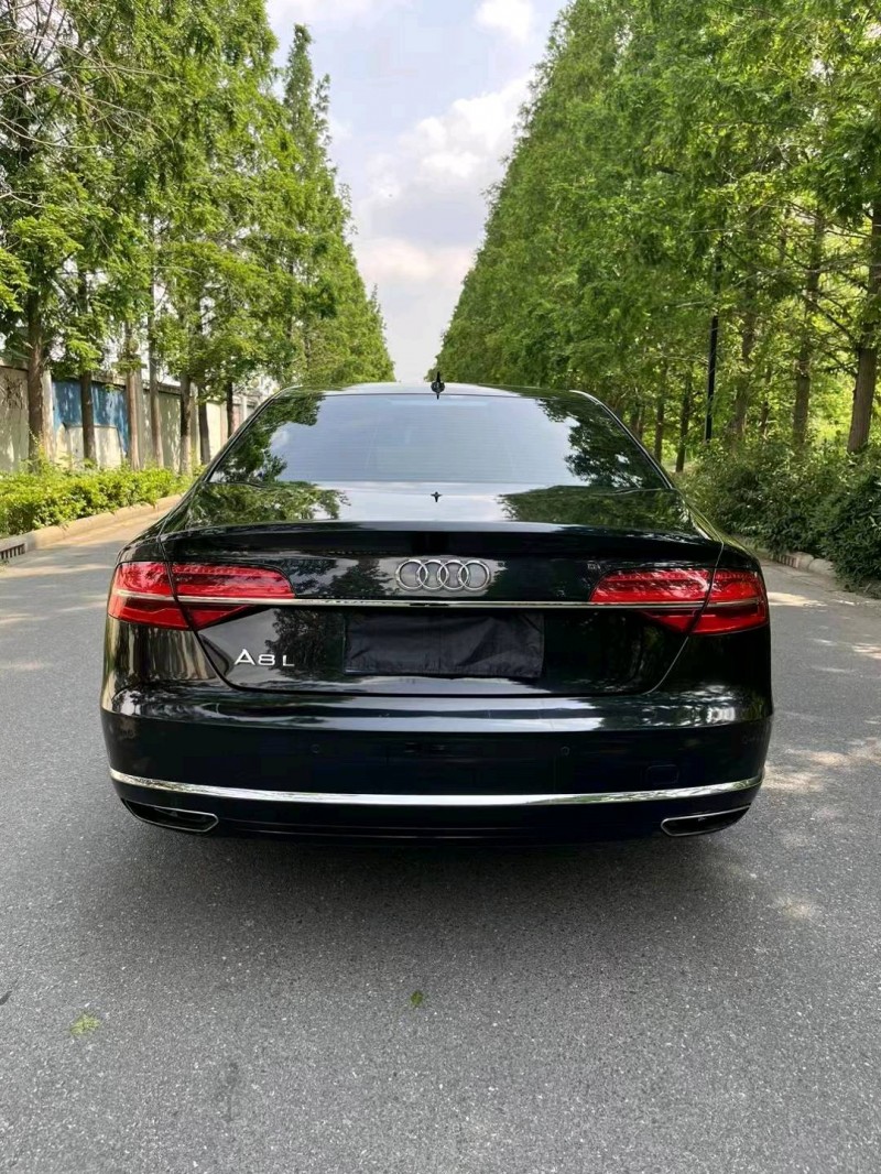 徐州15年奥迪A8L9
