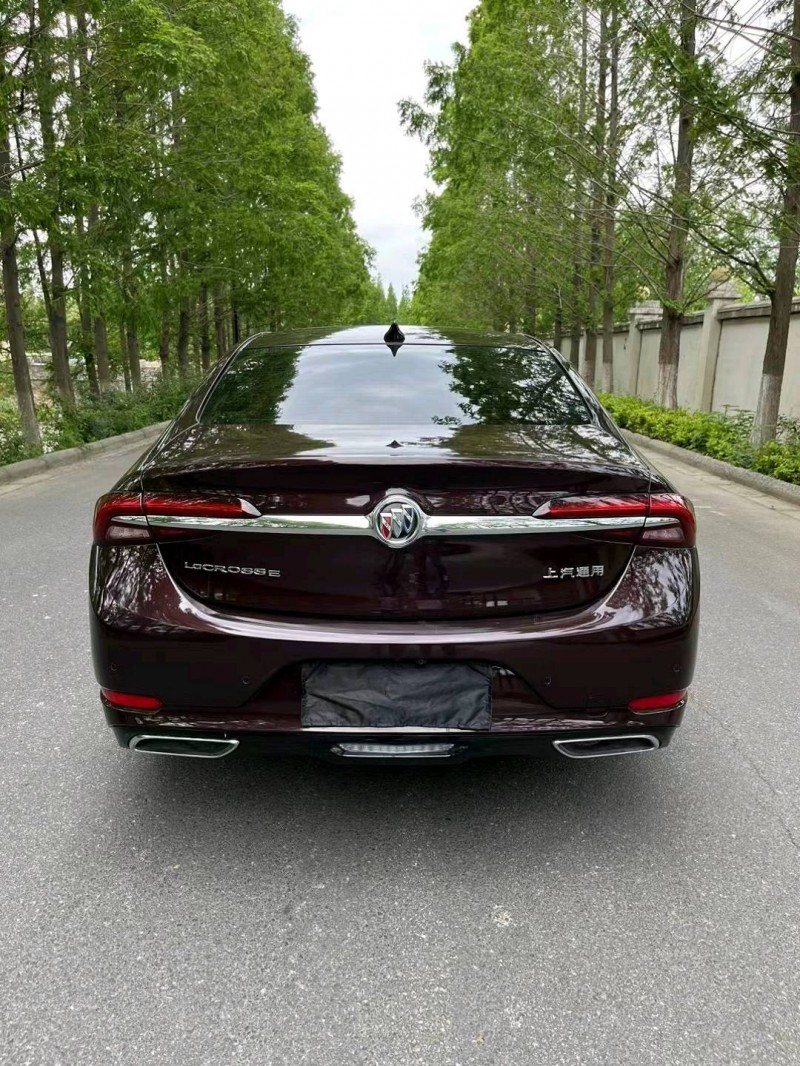 徐州22年别克君越9