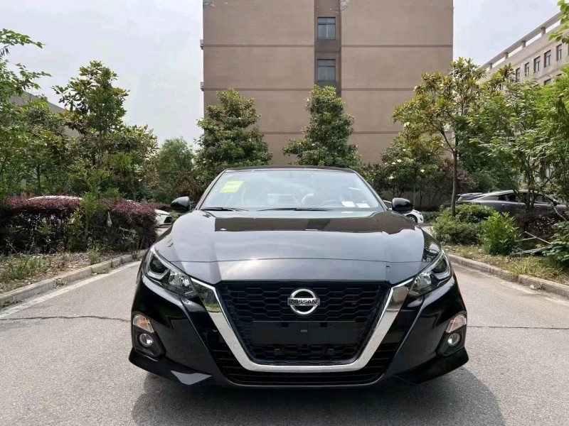 襄陽23年日產天籟1