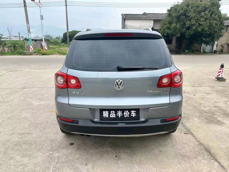 珠海11年大众途观5