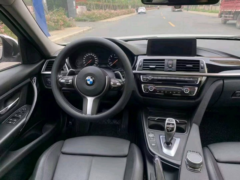 淮南18年宝马3系5