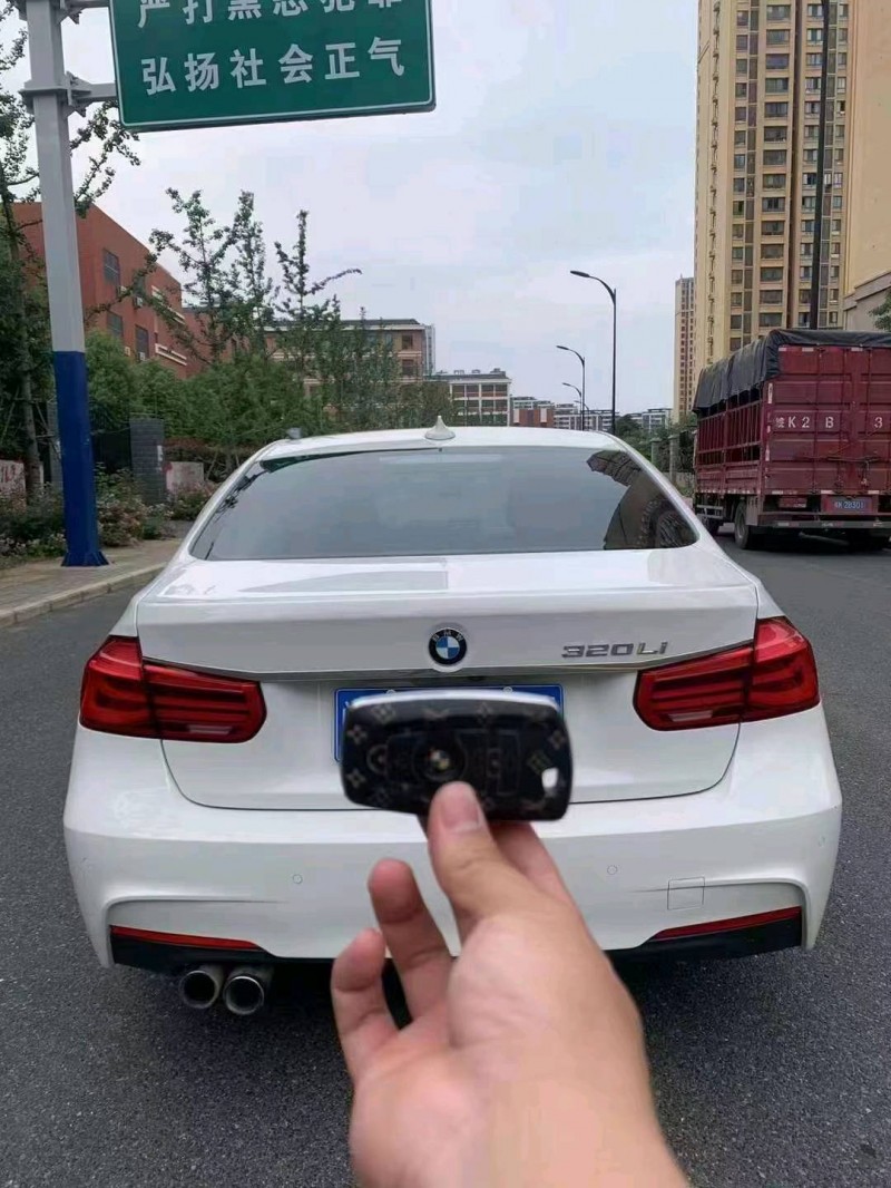 淮南18年宝马3系9