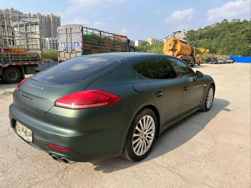 南宁15年保时捷帕拉梅拉9