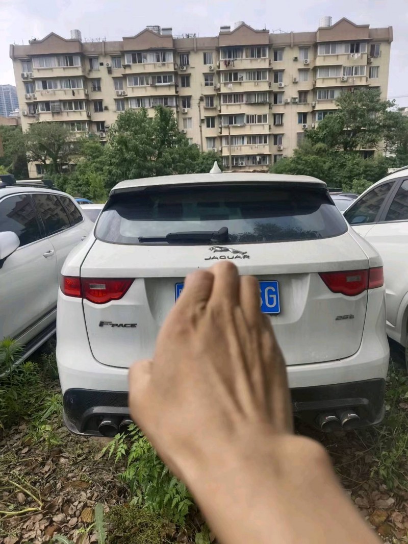 武汉17年捷豹F-PACE8