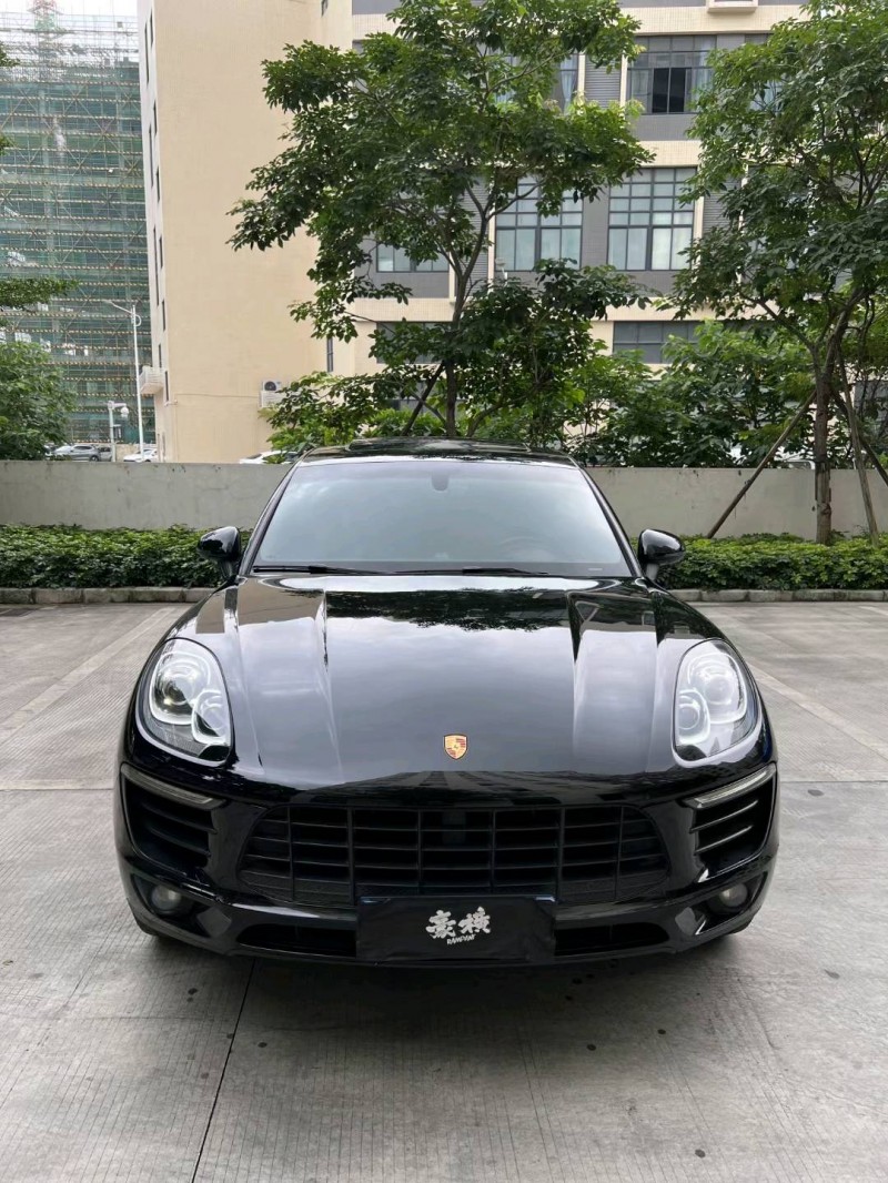 广州15年保时捷Macan1