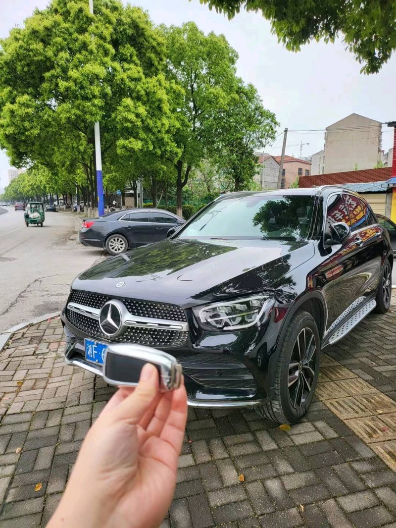 广州21年奔驰GLC1