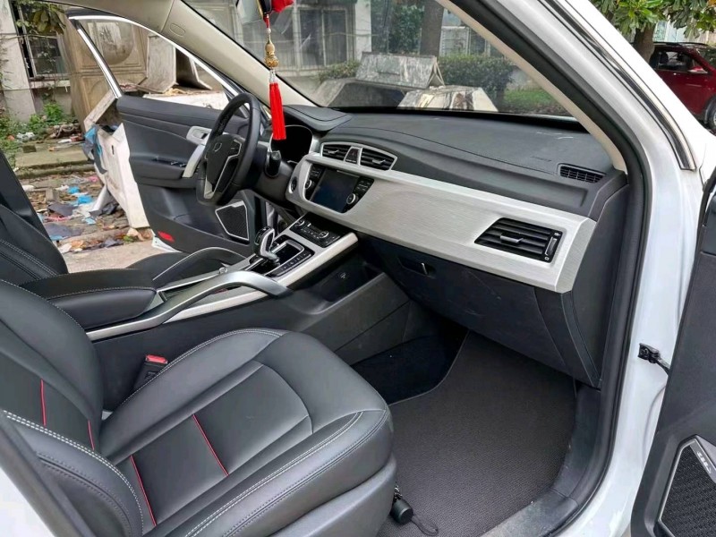 宜昌20年吉利博越8