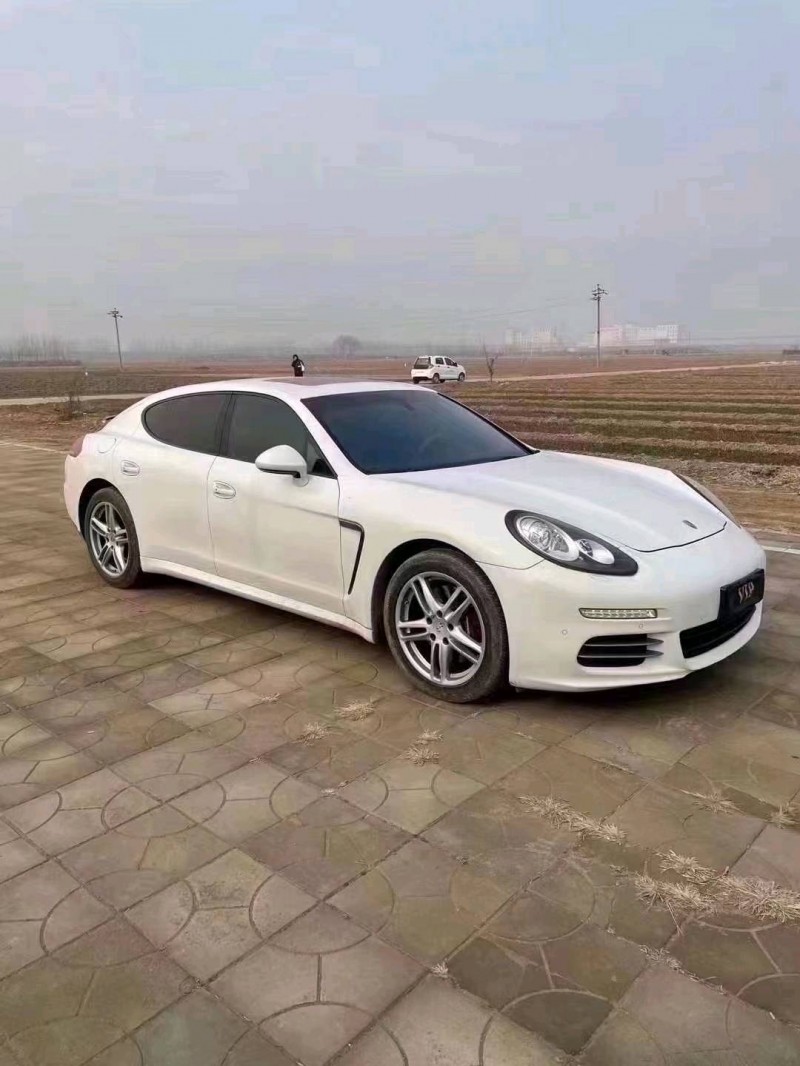 淮南15年保时捷帕拉梅拉2