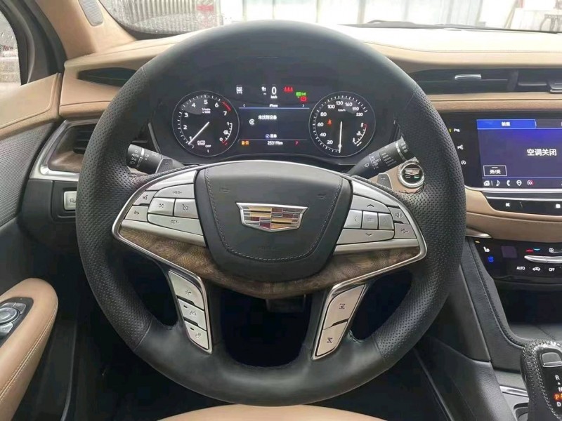 宜昌21年凯迪拉克XT56