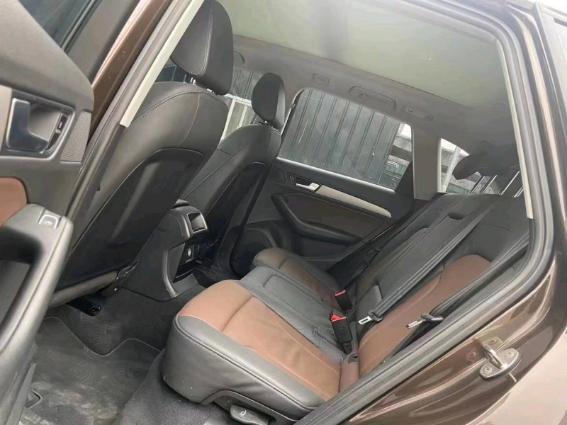 宜昌17年奥迪Q58