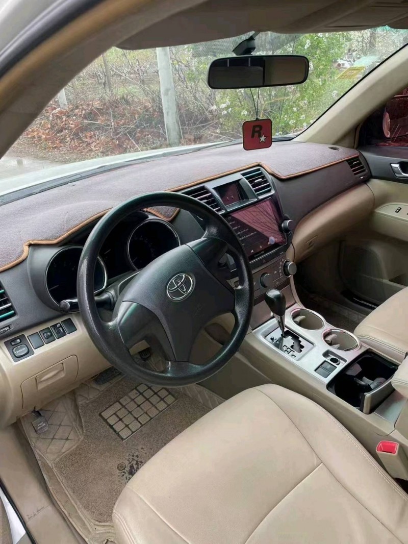 潍坊13年丰田汉兰达6