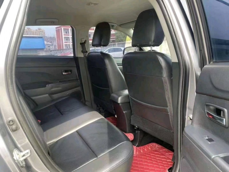 宜昌15年三菱劲炫5