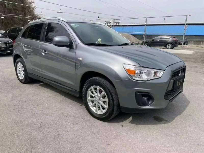 宜昌15年三菱劲炫7