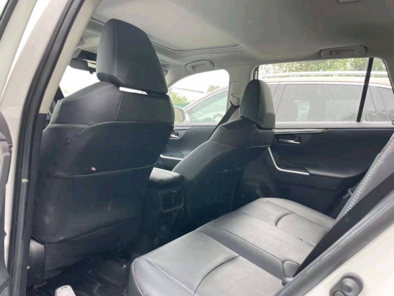 青岛23年丰田RAV4荣放7