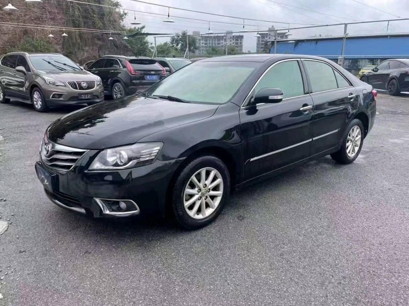 宜昌15年丰田凯美瑞3