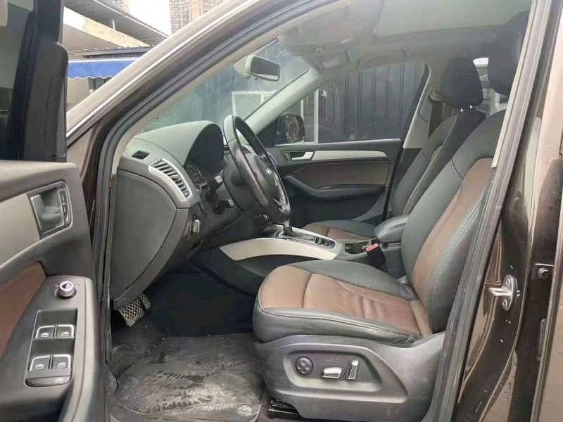 宜昌17年奥迪Q55