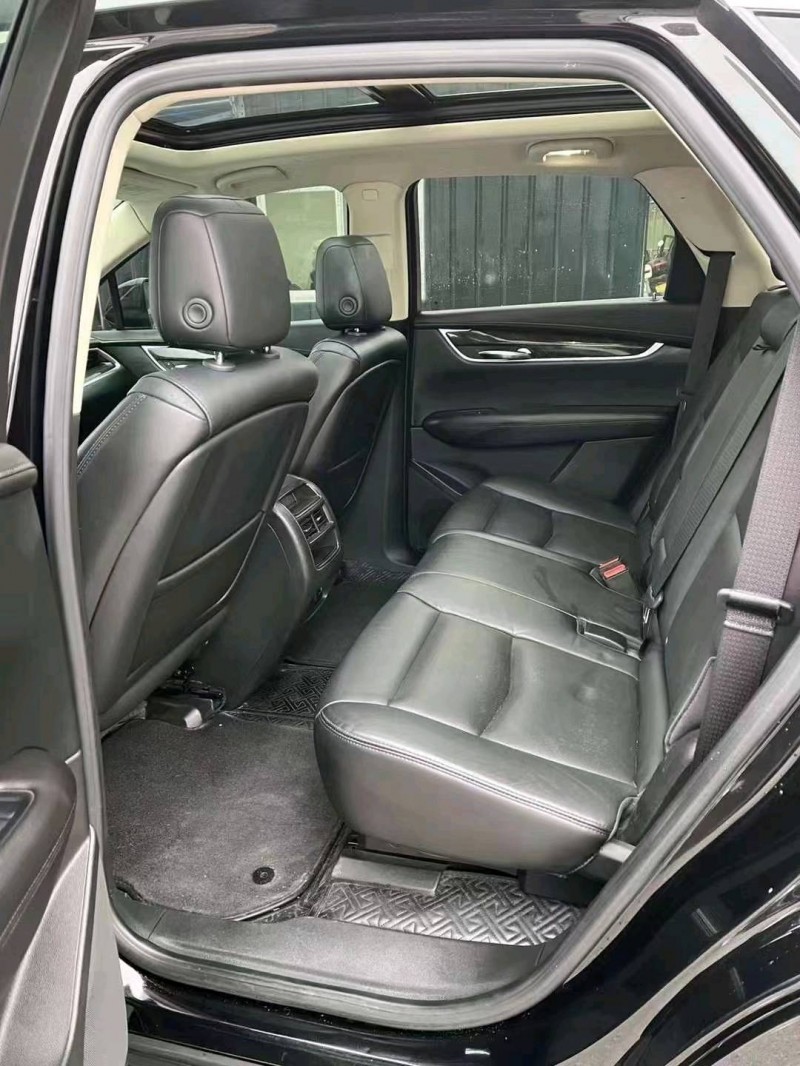 宜昌18年凯迪拉克XT54