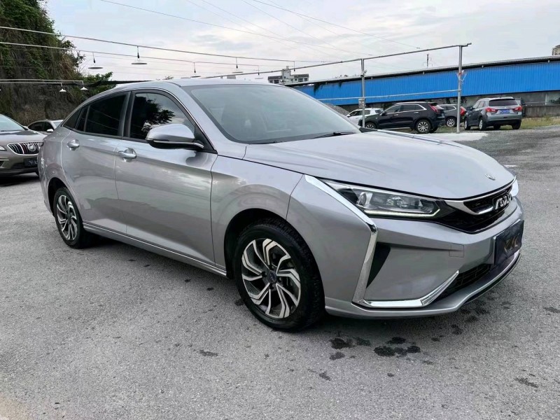 宜昌21年东风奕炫3