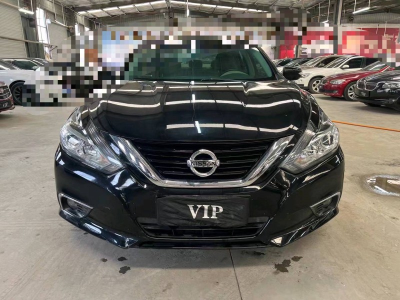 济宁19年日产天籁1