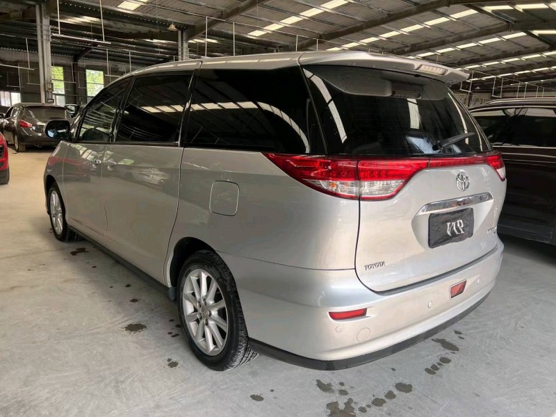 济宁13年丰田普瑞维亚8