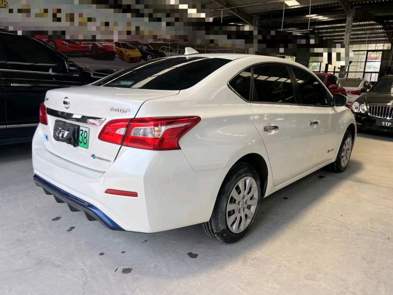 济宁21年日产轩逸7